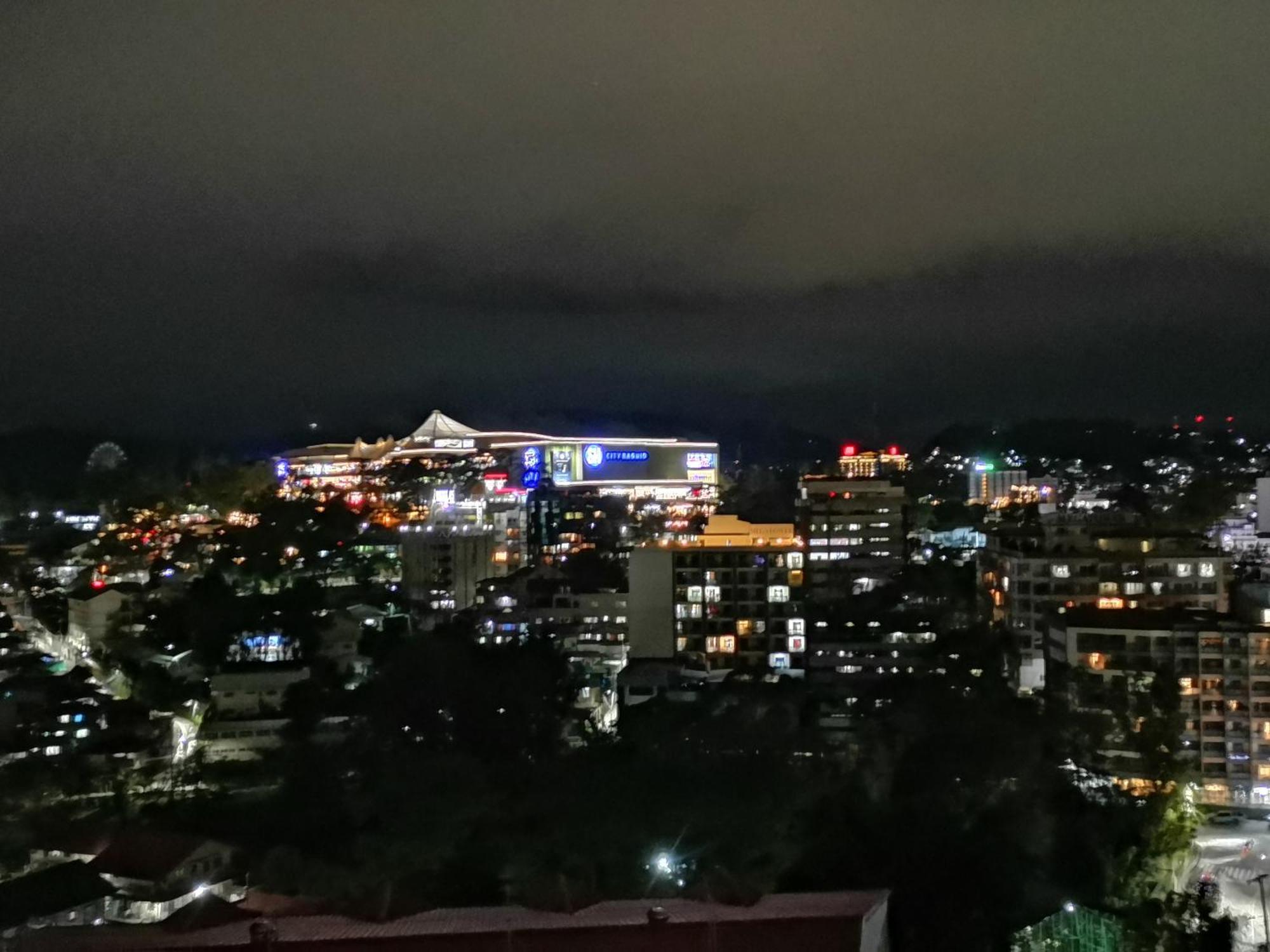 Cozy Pine Suites Baguio City Esterno foto